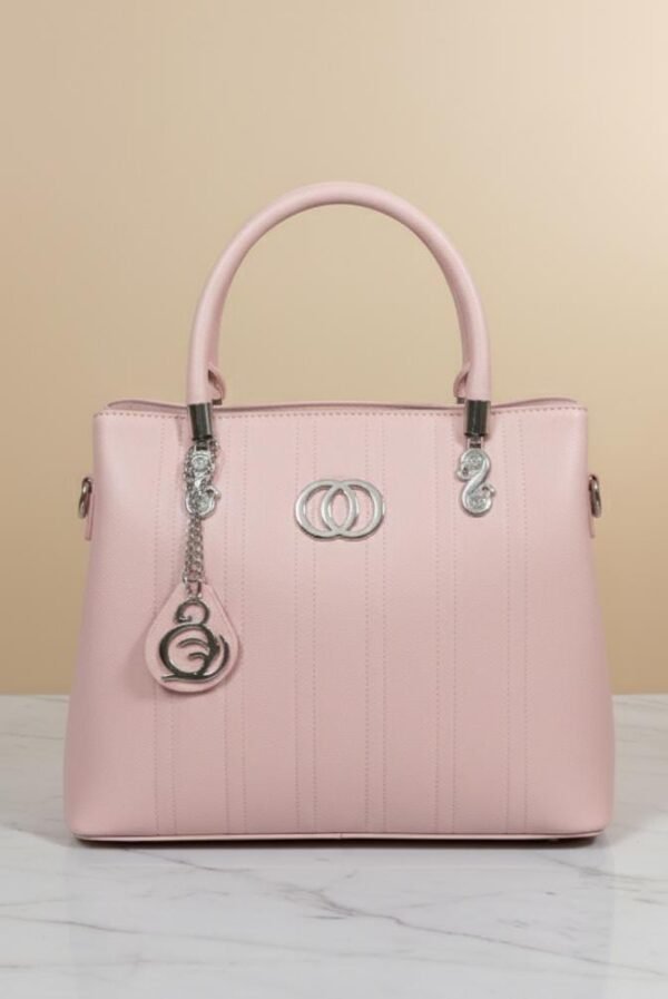 FADE IN Bag – Elegance Meets Everyday Functionality