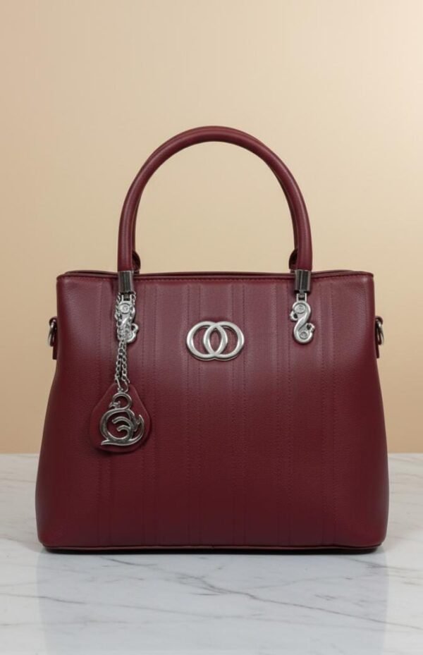 FADE IN Bag – Elegance Meets Everyday Functionality